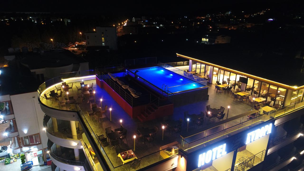 Hotel Evropa Улцинь Екстер'єр фото